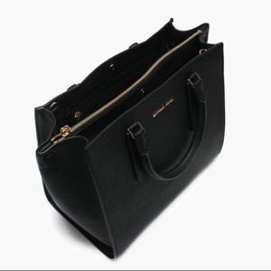 Michael Kors Medium Leather Satchel | GUC | black